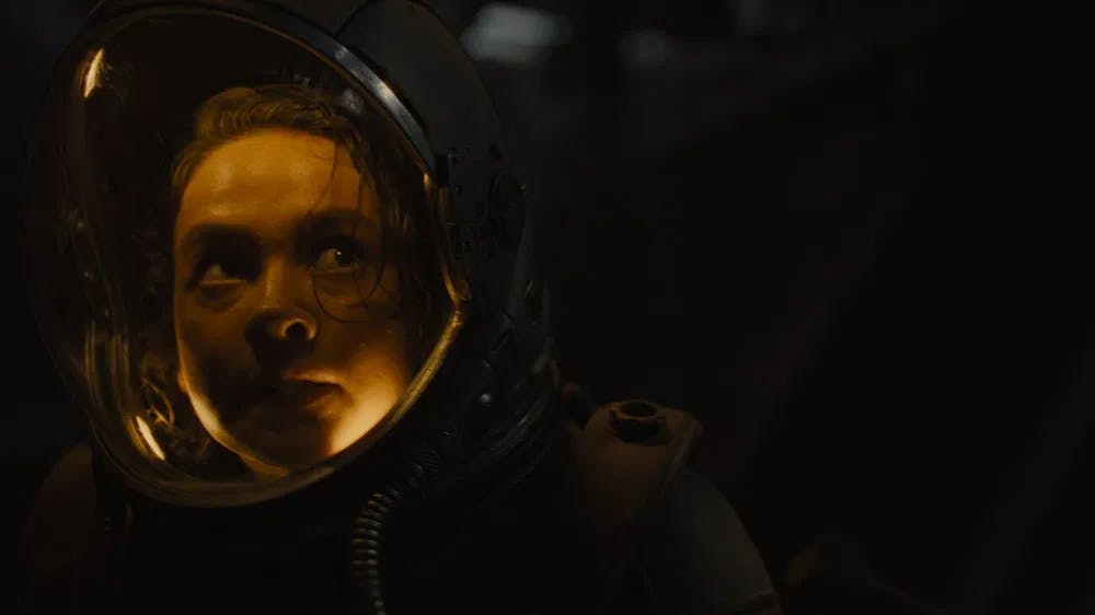 She is a star: Cailee Spaeny seals the deal in "Alien: Romulus." / Photo courtesy of 20th Century Fox Studios.